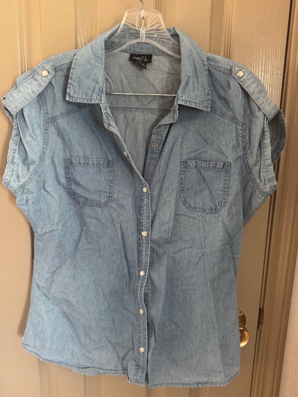 Rue 21 Denim cotton cap sleeve blouse Sz L